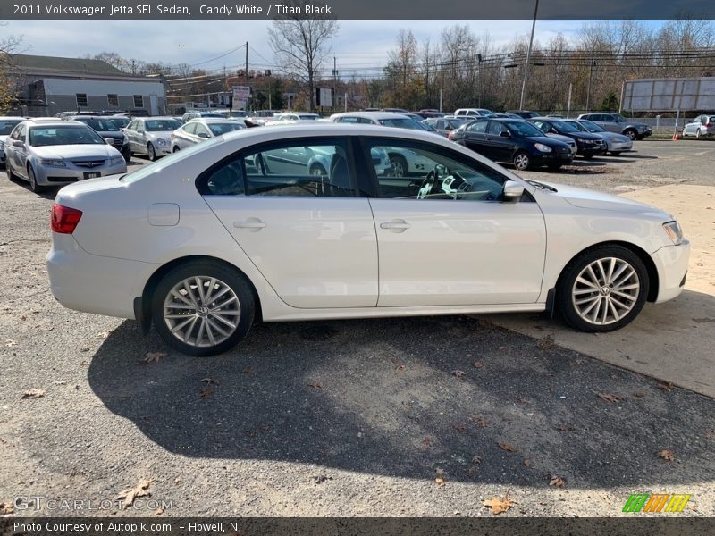 Candy White / Titan Black 2011 Volkswagen Jetta SEL Sedan