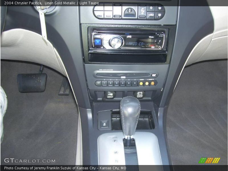 Linen Gold Metallic / Light Taupe 2004 Chrysler Pacifica