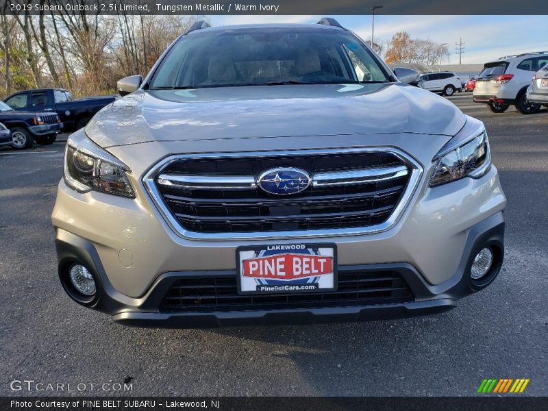 Tungsten Metallic / Warm Ivory 2019 Subaru Outback 2.5i Limited