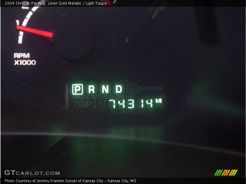 Linen Gold Metallic / Light Taupe 2004 Chrysler Pacifica