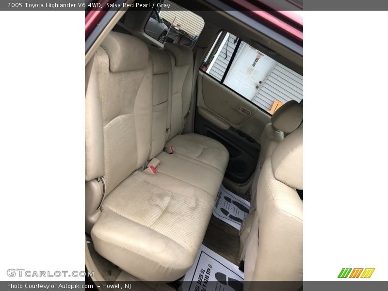 Salsa Red Pearl / Gray 2005 Toyota Highlander V6 4WD