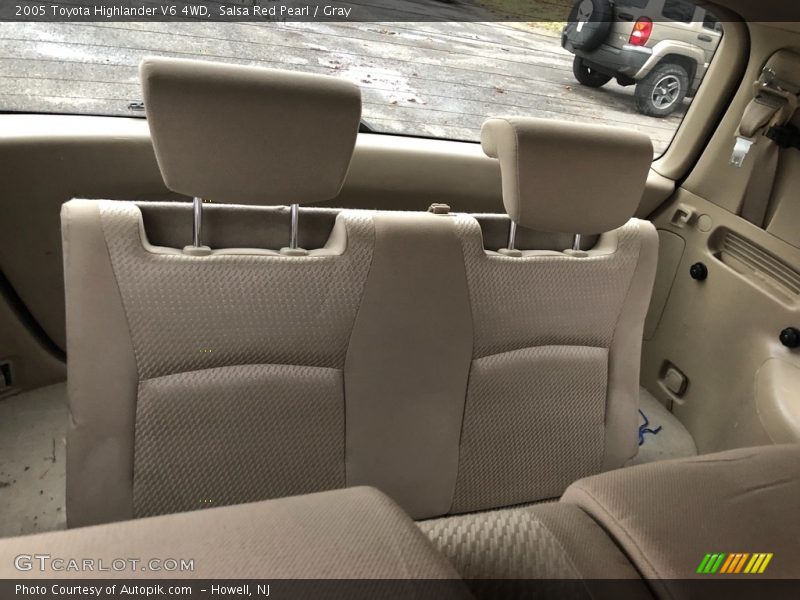 Salsa Red Pearl / Gray 2005 Toyota Highlander V6 4WD