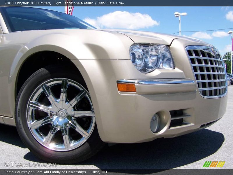 Light Sandstone Metallic / Dark Slate Gray 2008 Chrysler 300 Limited