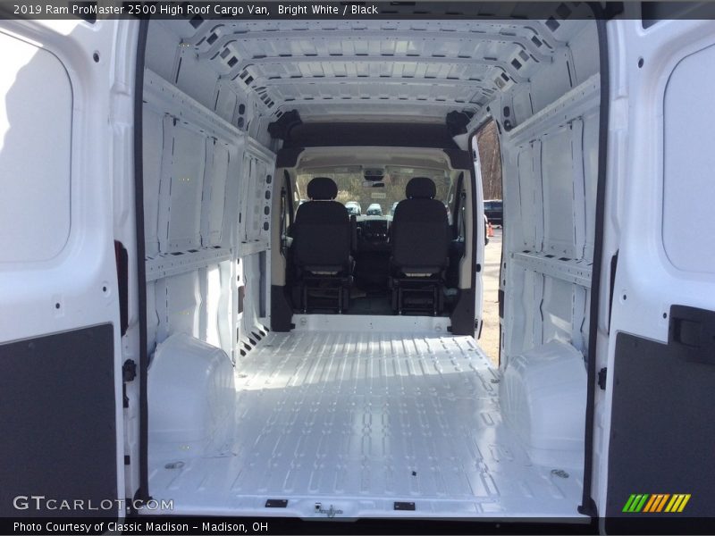  2019 ProMaster 2500 High Roof Cargo Van Trunk