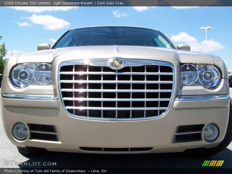 Light Sandstone Metallic / Dark Slate Gray 2008 Chrysler 300 Limited