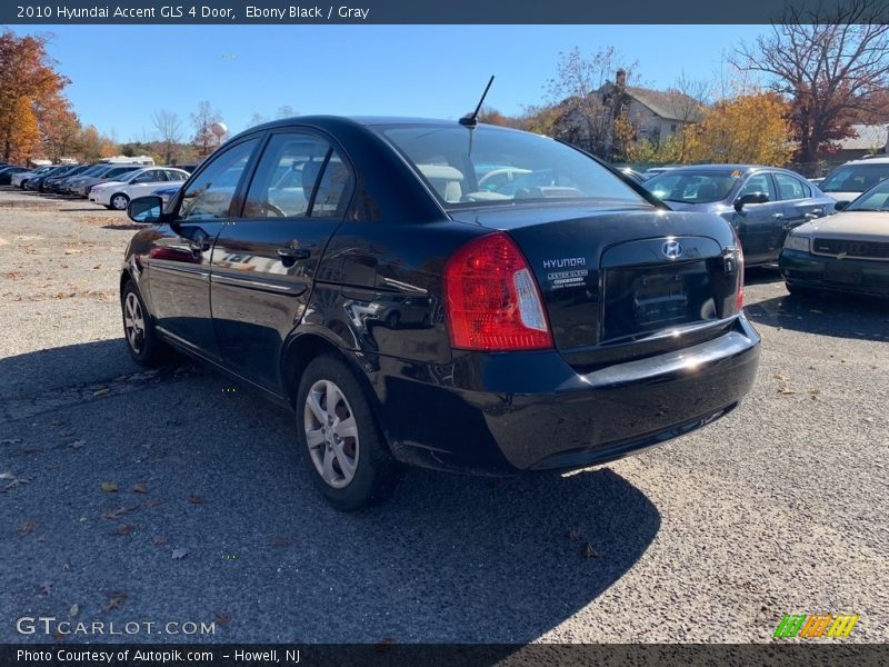 Ebony Black / Gray 2010 Hyundai Accent GLS 4 Door