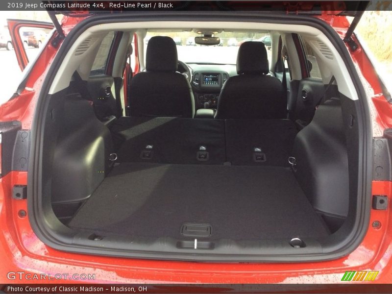 Red-Line Pearl / Black 2019 Jeep Compass Latitude 4x4