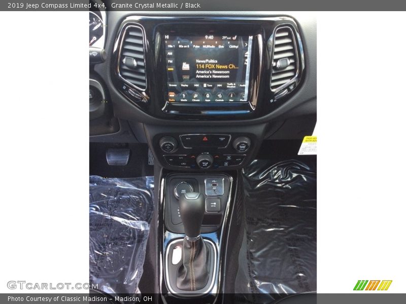Granite Crystal Metallic / Black 2019 Jeep Compass Limited 4x4