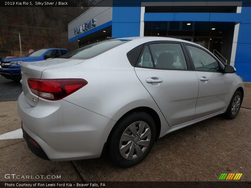 Silky Silver / Black 2019 Kia Rio S