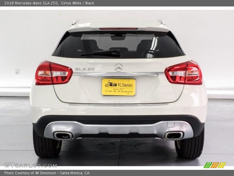 Cirrus White / Black 2018 Mercedes-Benz GLA 250
