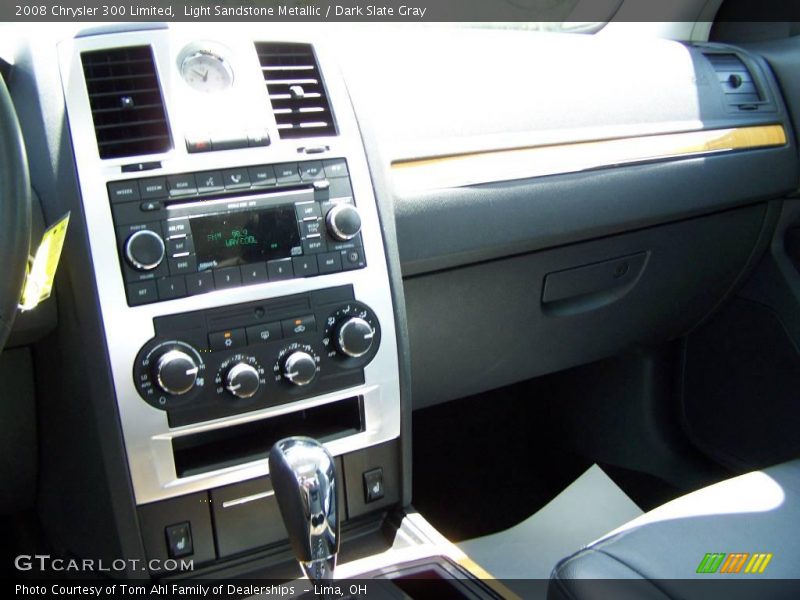 Light Sandstone Metallic / Dark Slate Gray 2008 Chrysler 300 Limited