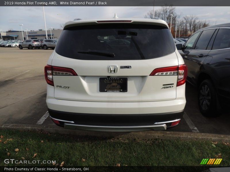 White Diamond Pearl / Black 2019 Honda Pilot Touring AWD