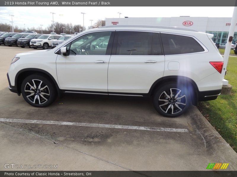 White Diamond Pearl / Black 2019 Honda Pilot Touring AWD