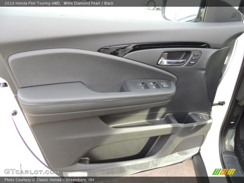 White Diamond Pearl / Black 2019 Honda Pilot Touring AWD
