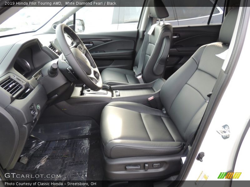 White Diamond Pearl / Black 2019 Honda Pilot Touring AWD