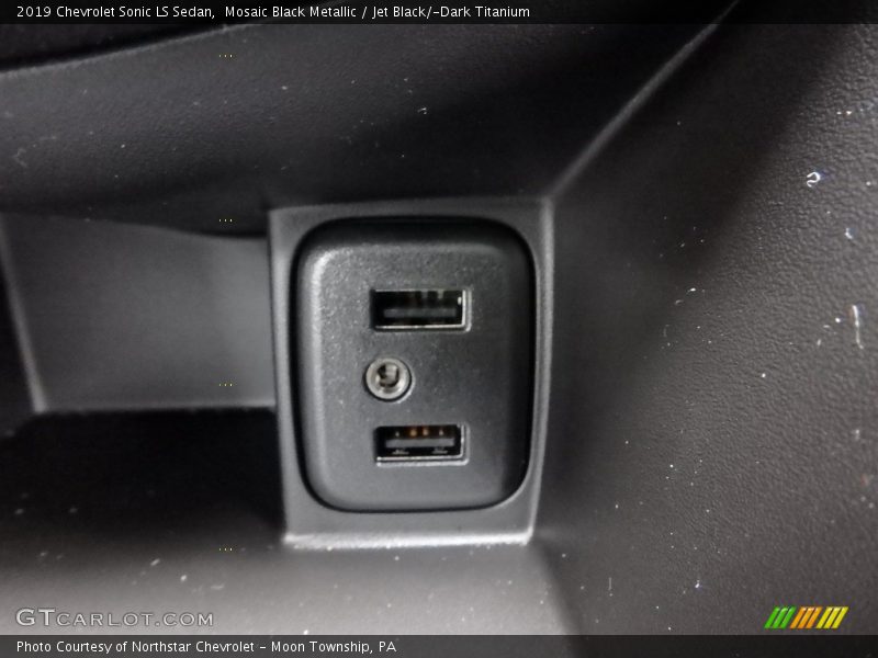 Mosaic Black Metallic / Jet Black/­Dark Titanium 2019 Chevrolet Sonic LS Sedan