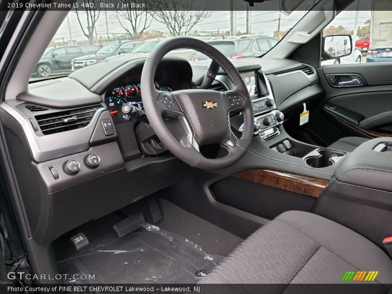 Black / Jet Black 2019 Chevrolet Tahoe LS 4WD