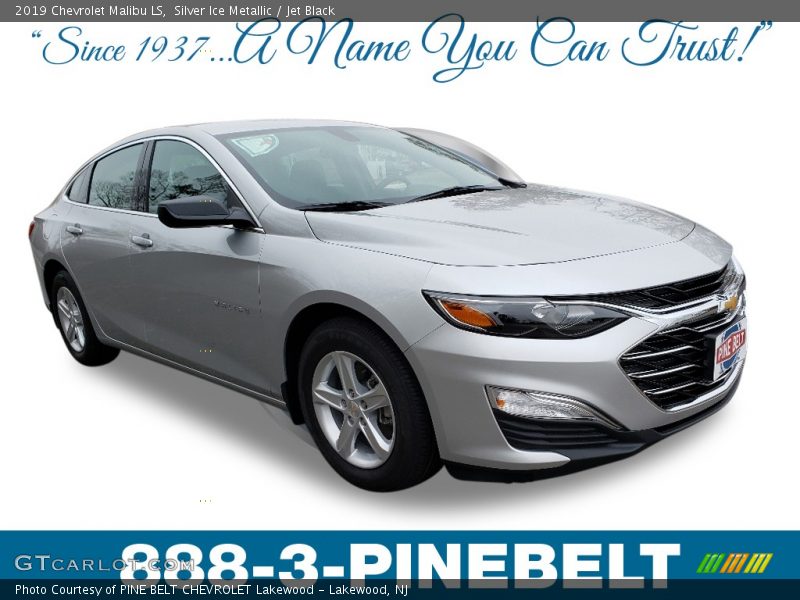 Silver Ice Metallic / Jet Black 2019 Chevrolet Malibu LS