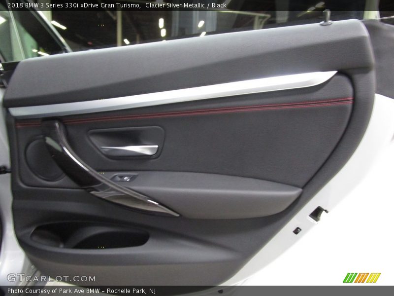 Glacier Silver Metallic / Black 2018 BMW 3 Series 330i xDrive Gran Turismo