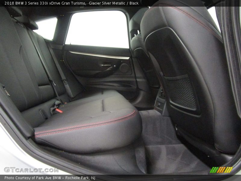 Glacier Silver Metallic / Black 2018 BMW 3 Series 330i xDrive Gran Turismo