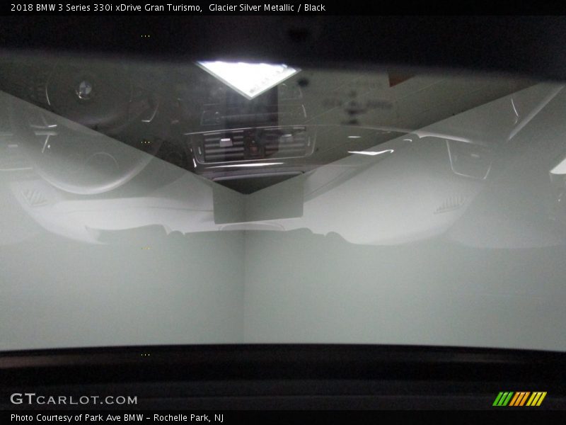 Glacier Silver Metallic / Black 2018 BMW 3 Series 330i xDrive Gran Turismo