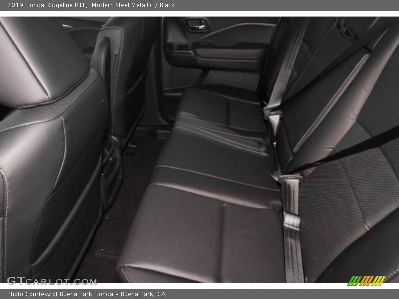 Modern Steel Metallic / Black 2019 Honda Ridgeline RTL