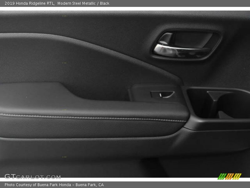 Modern Steel Metallic / Black 2019 Honda Ridgeline RTL