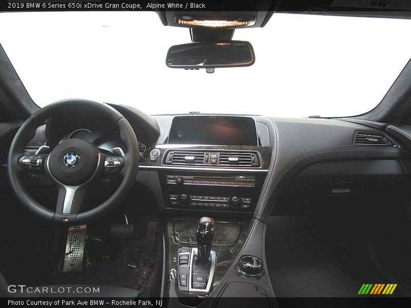 Dashboard of 2019 6 Series 650i xDrive Gran Coupe