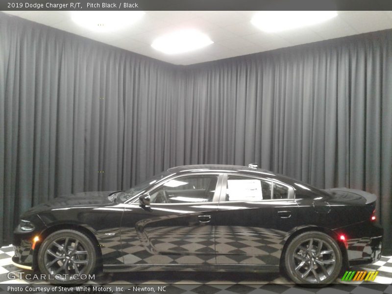 Pitch Black / Black 2019 Dodge Charger R/T