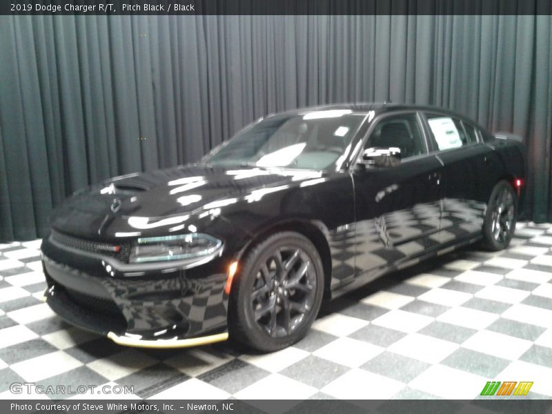 Pitch Black / Black 2019 Dodge Charger R/T