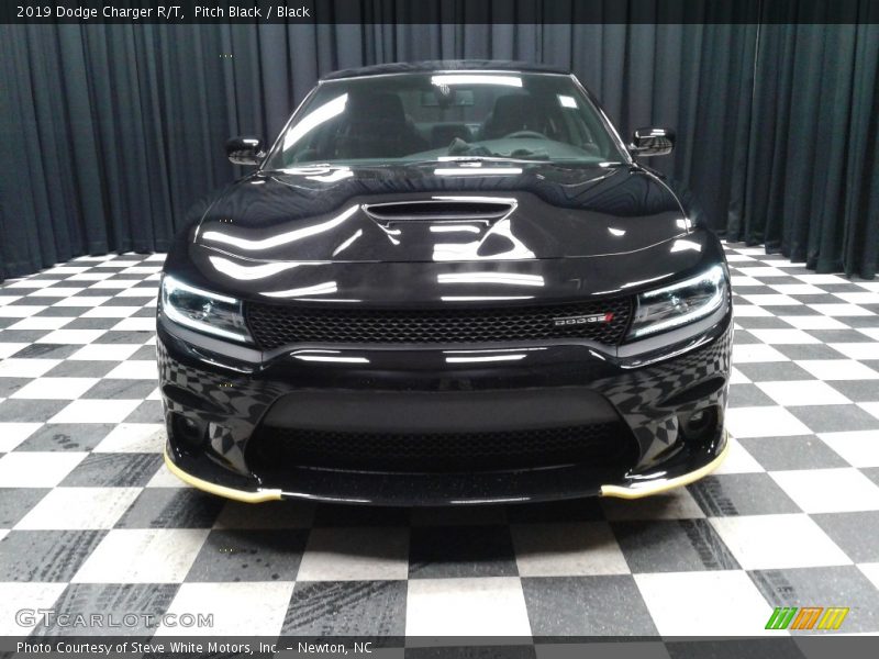 Pitch Black / Black 2019 Dodge Charger R/T