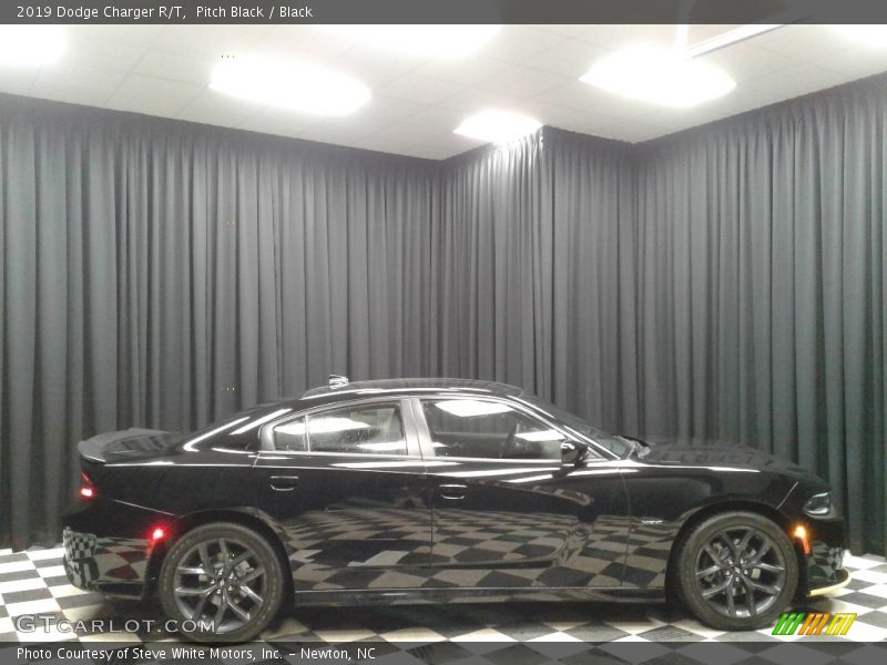Pitch Black / Black 2019 Dodge Charger R/T