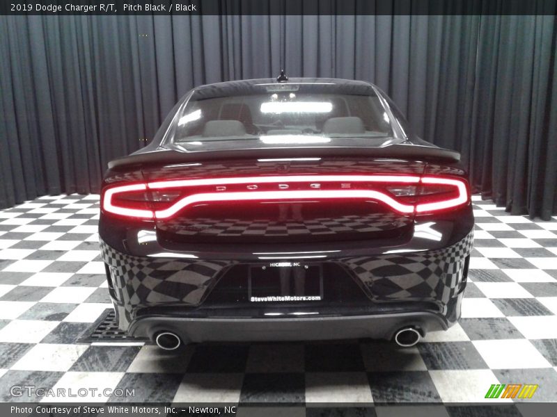 Pitch Black / Black 2019 Dodge Charger R/T