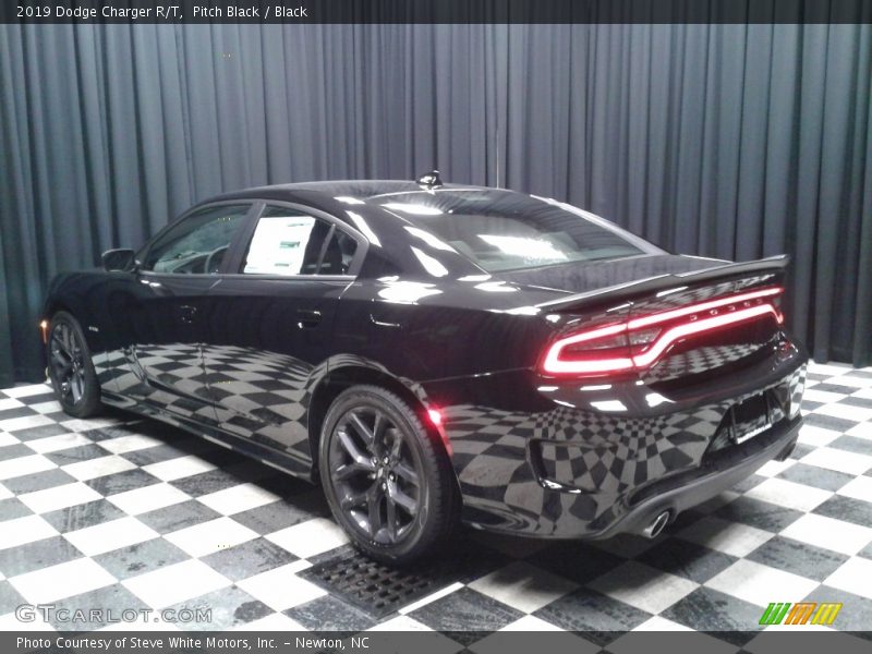 Pitch Black / Black 2019 Dodge Charger R/T