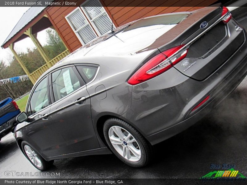 Magnetic / Ebony 2018 Ford Fusion SE