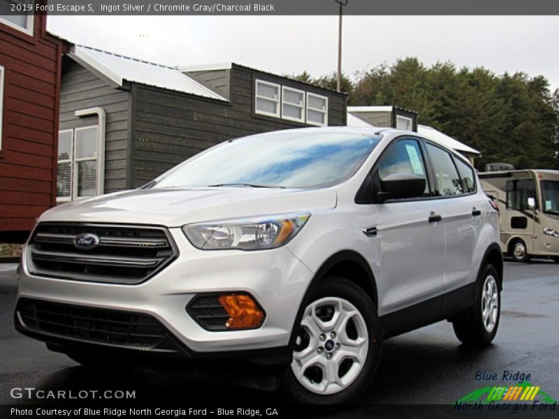 Ingot Silver / Chromite Gray/Charcoal Black 2019 Ford Escape S