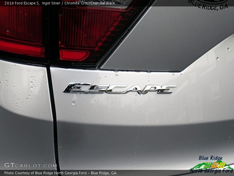 Ingot Silver / Chromite Gray/Charcoal Black 2019 Ford Escape S