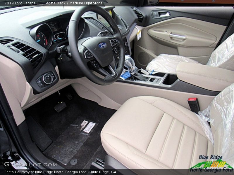 Agate Black / Medium Light Stone 2019 Ford Escape SEL