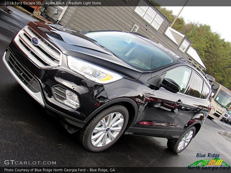 Agate Black / Medium Light Stone 2019 Ford Escape SEL