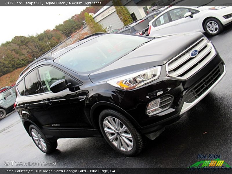 Agate Black / Medium Light Stone 2019 Ford Escape SEL