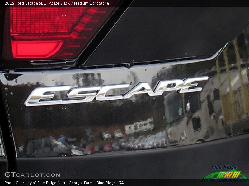 Agate Black / Medium Light Stone 2019 Ford Escape SEL