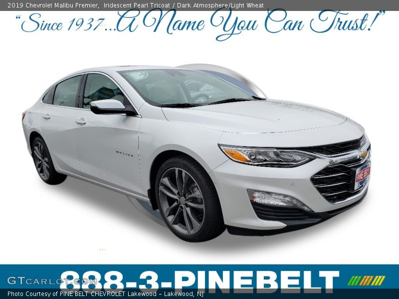 Iridescent Pearl Tricoat / Dark Atmosphere/Light Wheat 2019 Chevrolet Malibu Premier