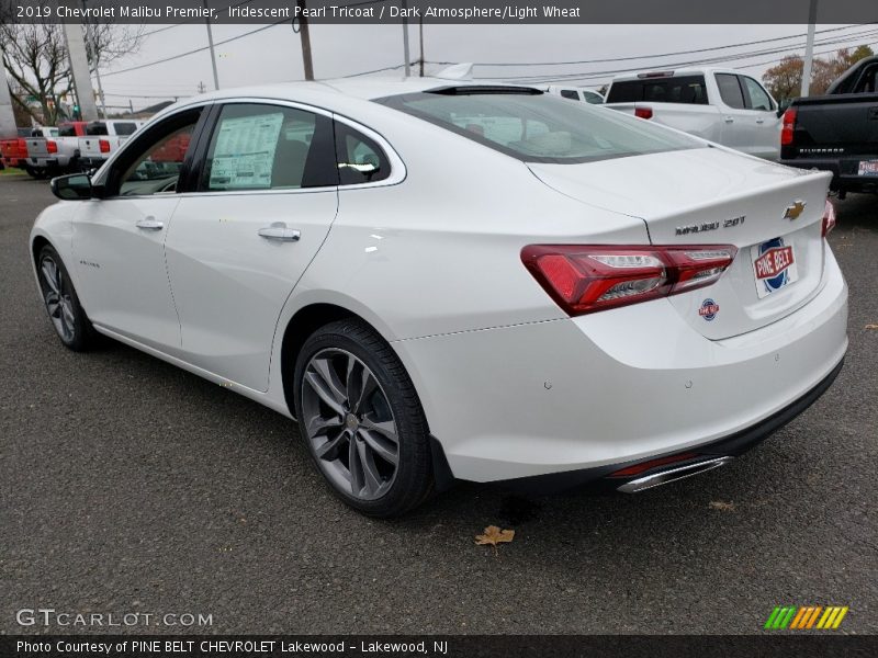 Iridescent Pearl Tricoat / Dark Atmosphere/Light Wheat 2019 Chevrolet Malibu Premier