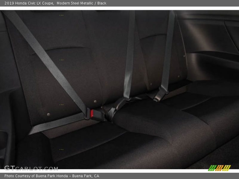 Modern Steel Metallic / Black 2019 Honda Civic LX Coupe