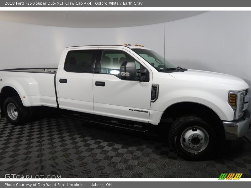 Oxford White / Earth Gray 2018 Ford F350 Super Duty XLT Crew Cab 4x4