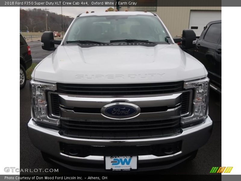 Oxford White / Earth Gray 2018 Ford F350 Super Duty XLT Crew Cab 4x4