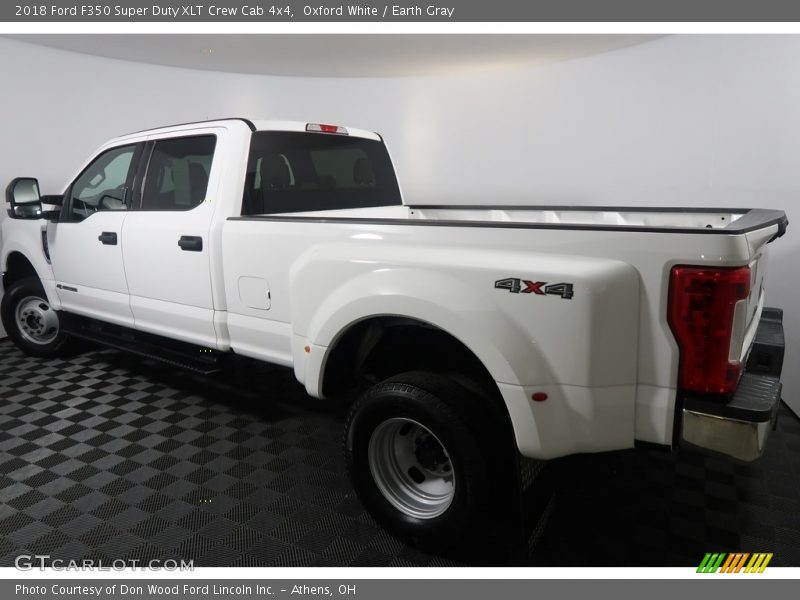 Oxford White / Earth Gray 2018 Ford F350 Super Duty XLT Crew Cab 4x4