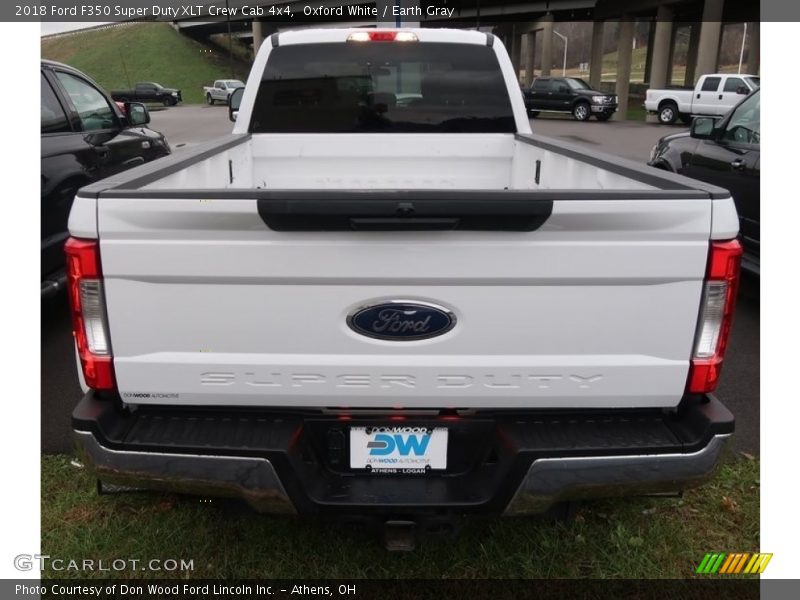 Oxford White / Earth Gray 2018 Ford F350 Super Duty XLT Crew Cab 4x4