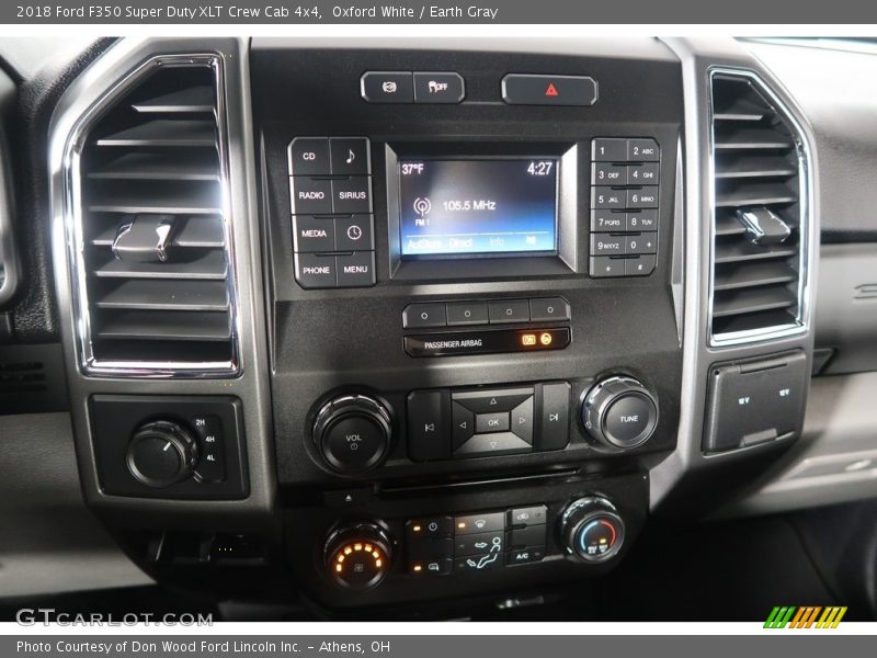 Oxford White / Earth Gray 2018 Ford F350 Super Duty XLT Crew Cab 4x4