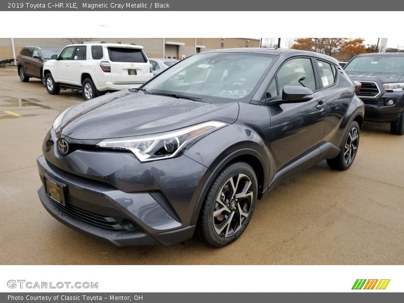 Magnetic Gray Metallic / Black 2019 Toyota C-HR XLE
